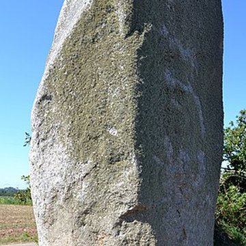 Menhir de Lann al Louarn à Plouguin