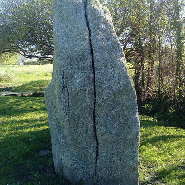 Photo de Menhir de Lanvar à Guilvinec