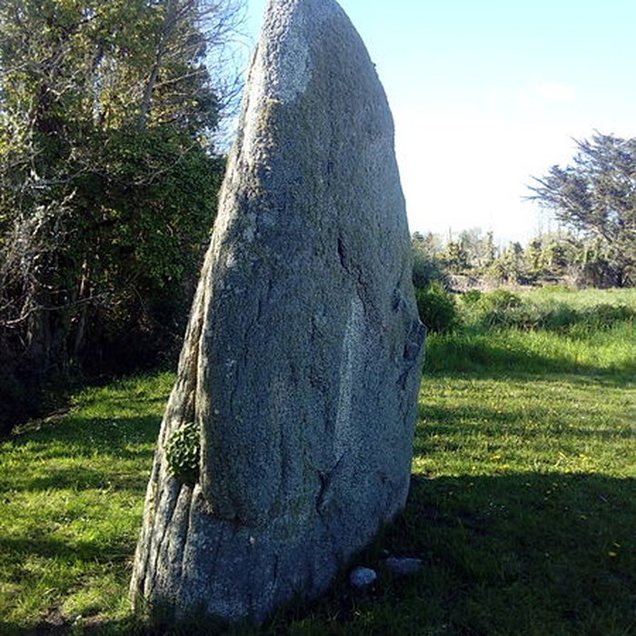 Photo de Menhir de Lanvar à Guilvinec