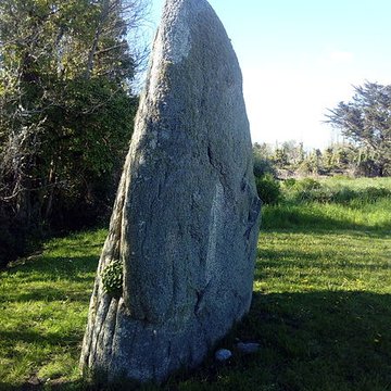 Menhir de Lanvar à Guilvinec
