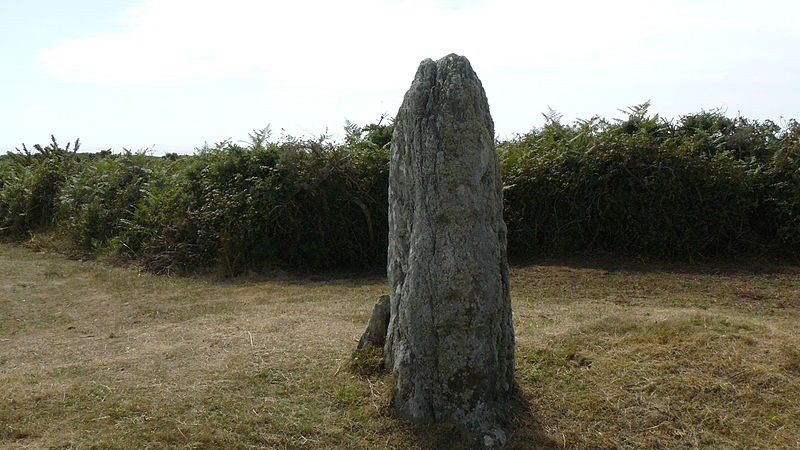 Photo de Menhir de Mez-Kerlard à Groix
