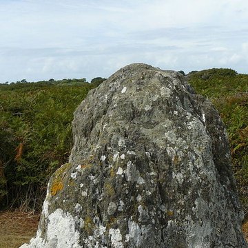 Menhir de Mez-Kerlard à Groix