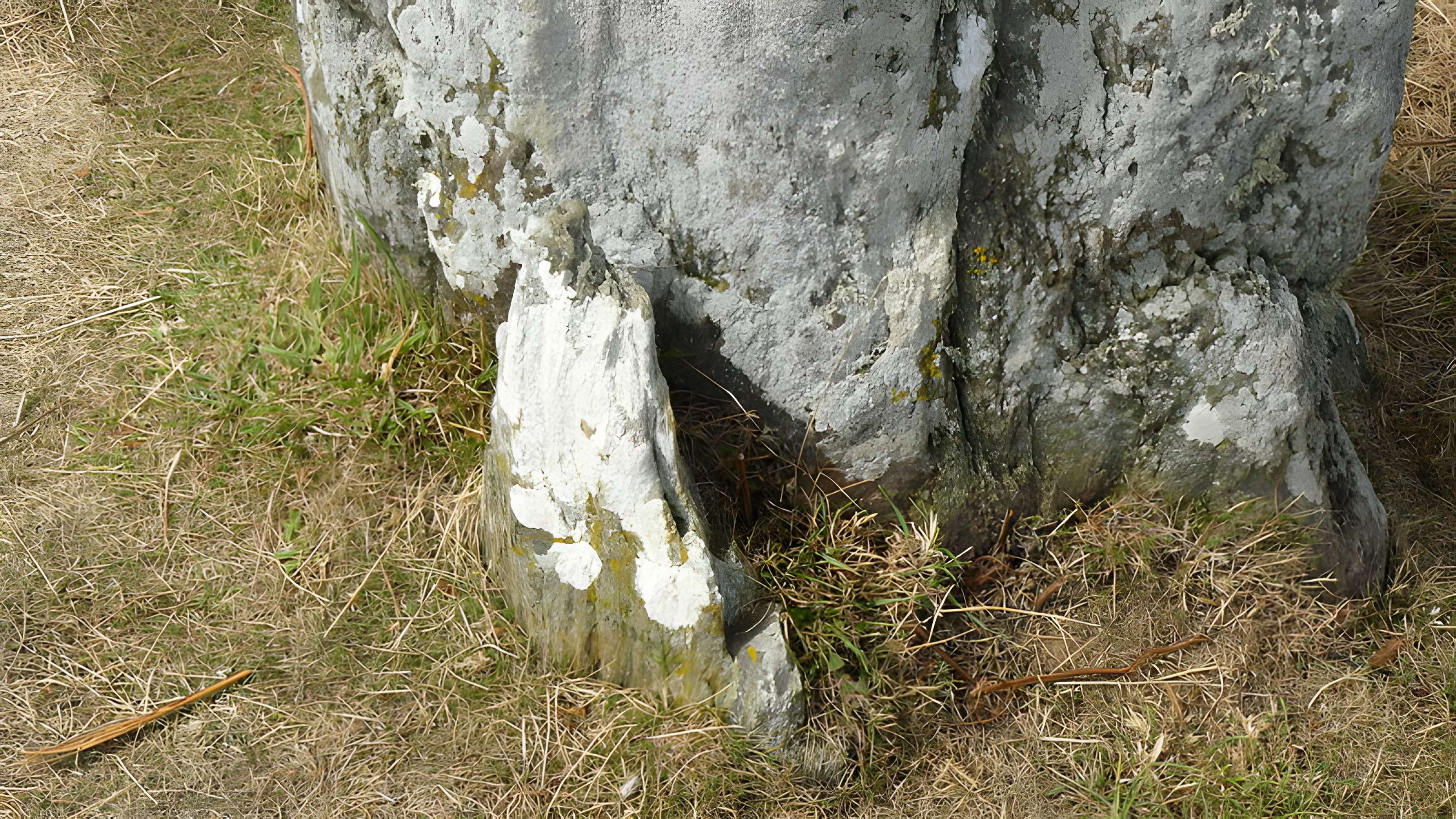Menhir de Mez-Kerlard à Groix