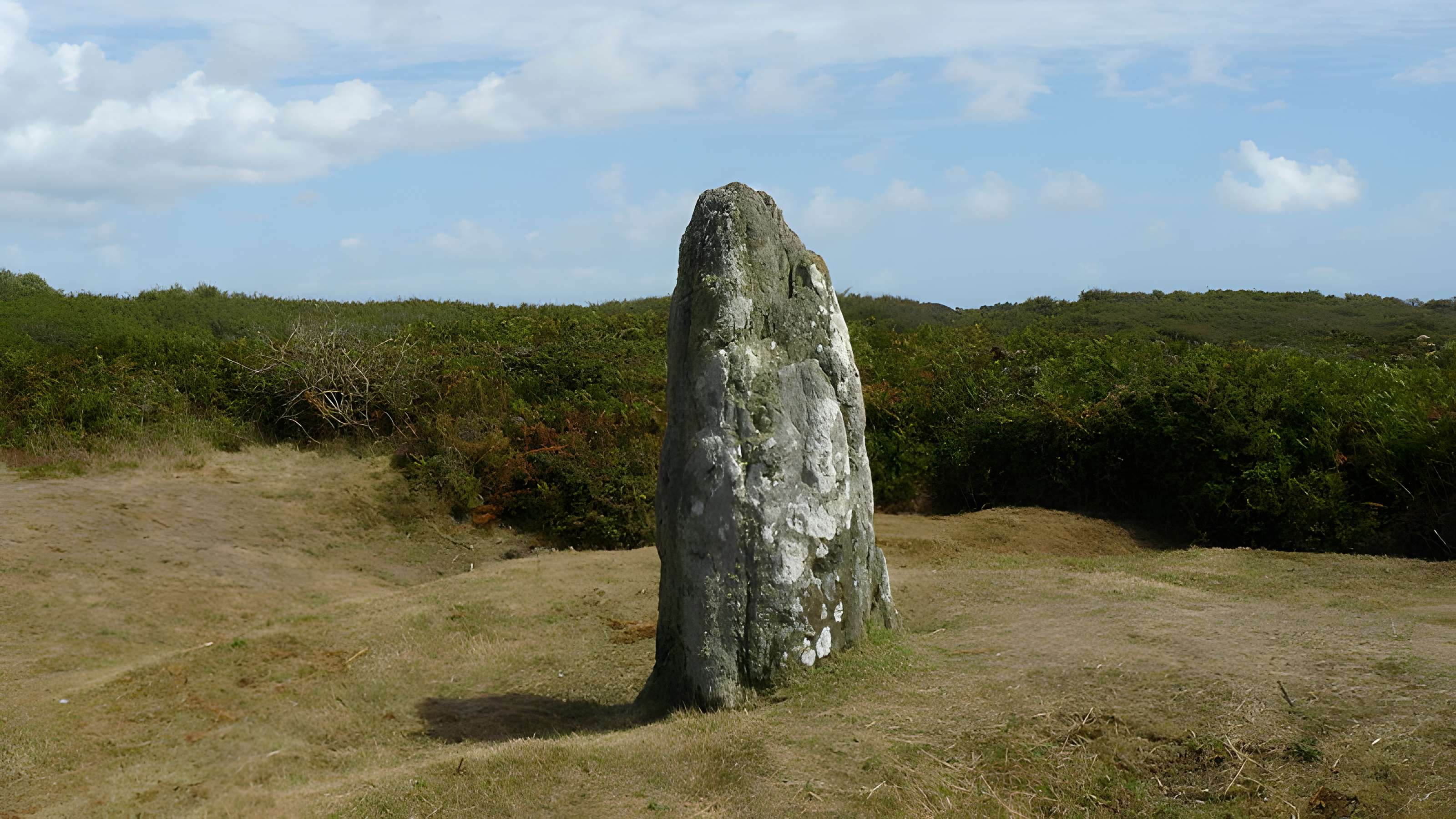 Menhir de Mez-Kerlard à Groix