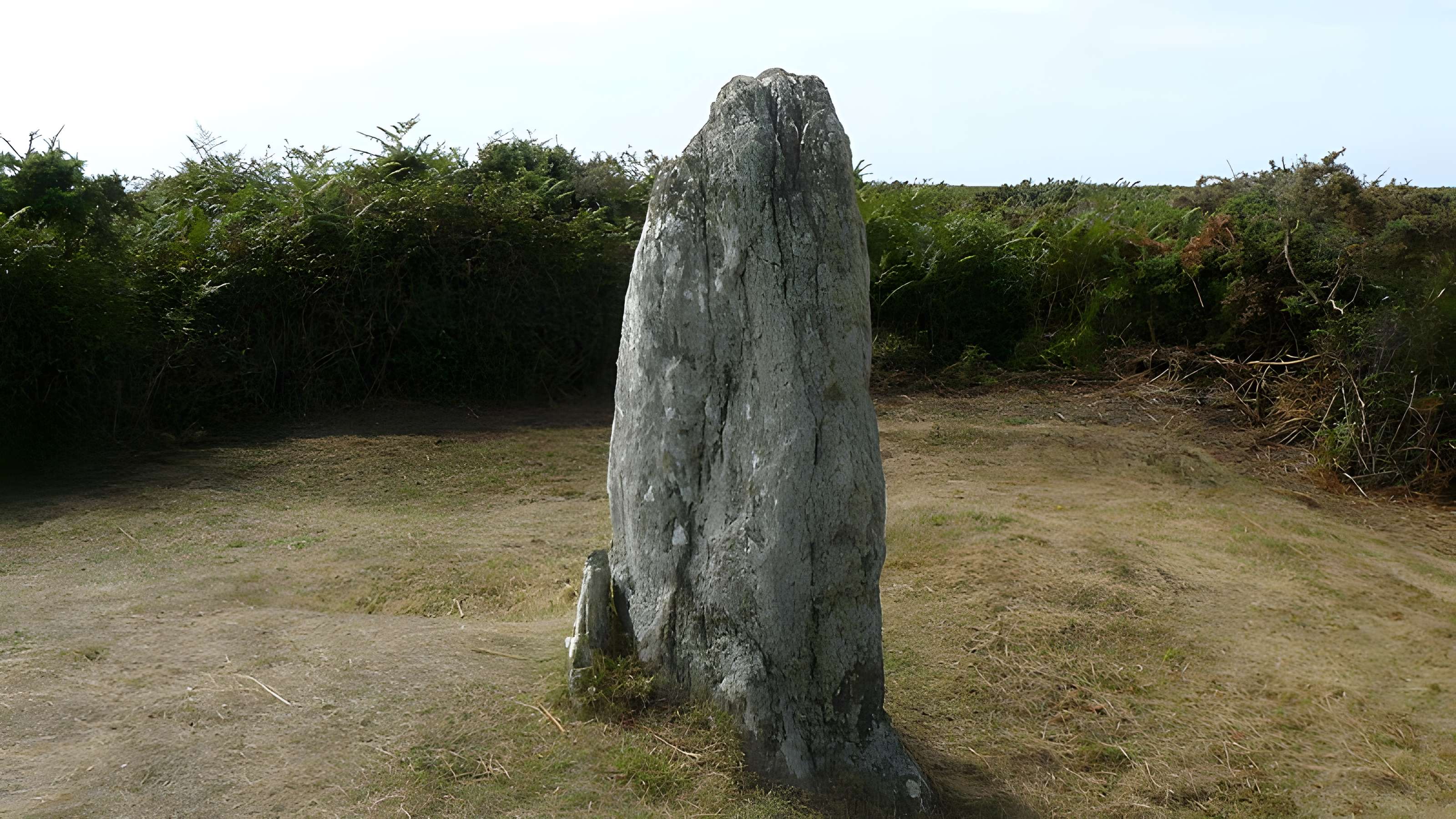 Menhir de Mez-Kerlard à Groix