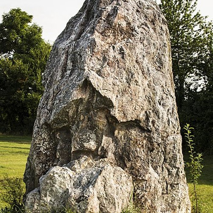 Photo de Menhir dit "Dent de Gargantua" de Saint-Suliac