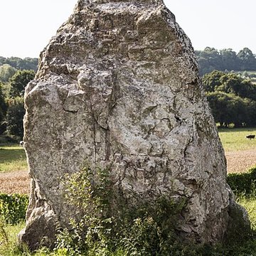 Menhir dit "Dent de Gargantua" de Saint-Suliac