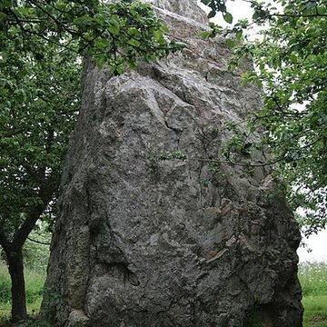 Menhir dit "Dent de Gargantua" de Saint-Suliac
