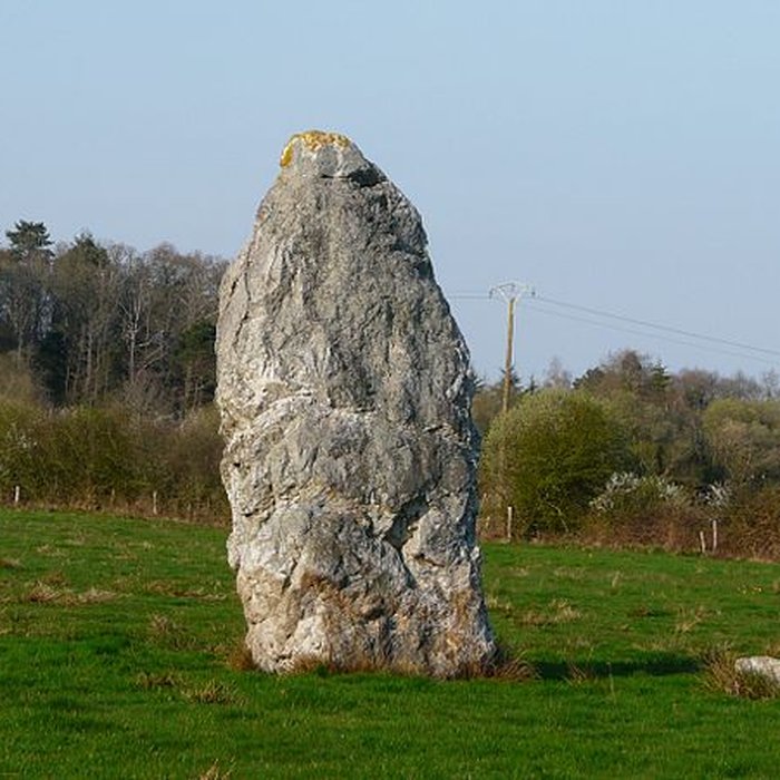 Photo de Menhir dit Le Fuseau de la Madeleine de Pontchâteau