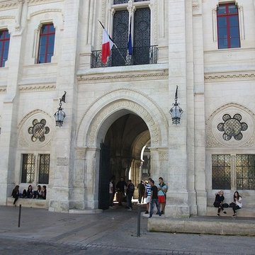 Hôtel de ville dAngoulême