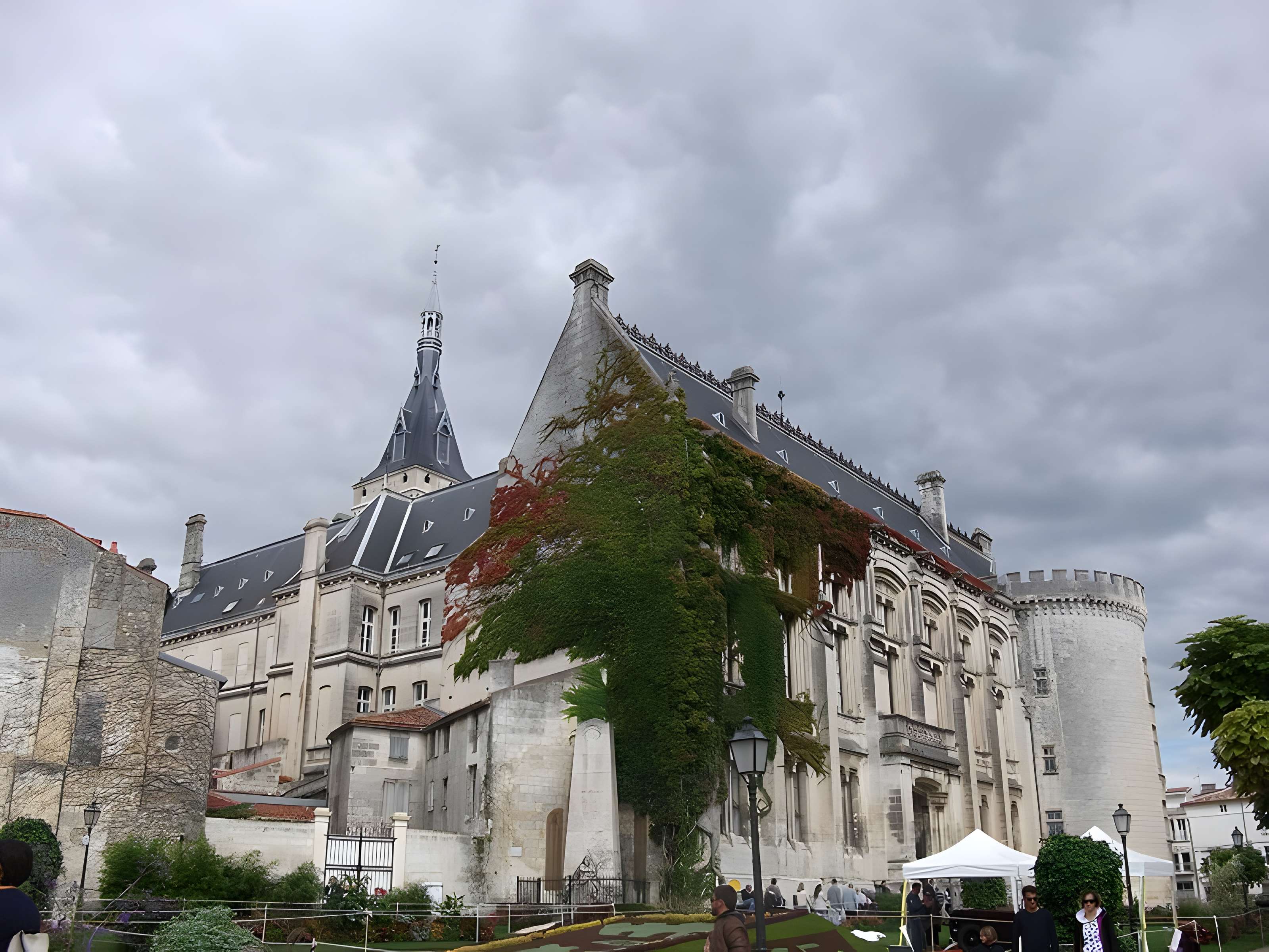 Hôtel de ville d'Angoulême