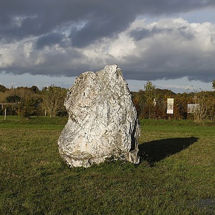 Photo de Menhir du Champ de la Pierre et menhir du Champ Horel
