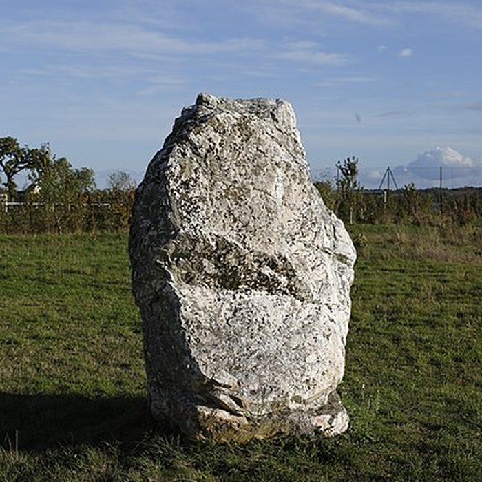 Photo de Menhir du Champ de la Pierre et menhir du Champ Horel