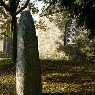 menhir du moustoir de saint jean brevelay