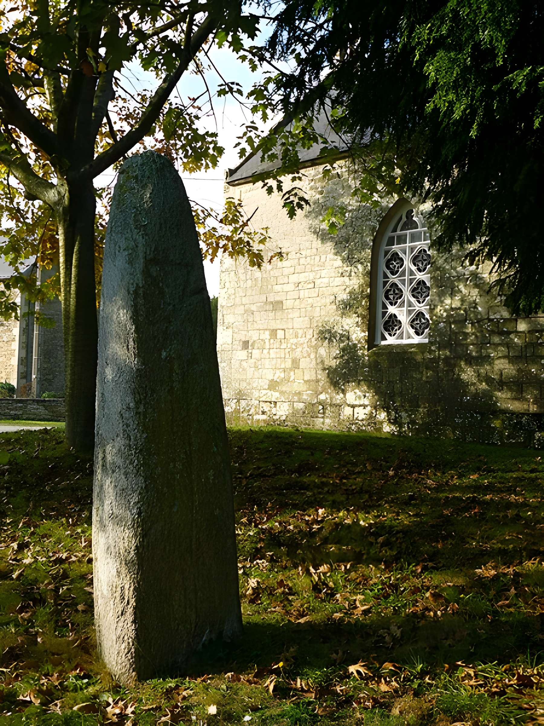 Menhir du Moustoir de Saint-Jean-Brévelay