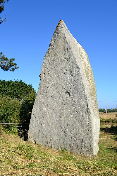 Menhir Sud de Pontusval de Plounéour-Trez