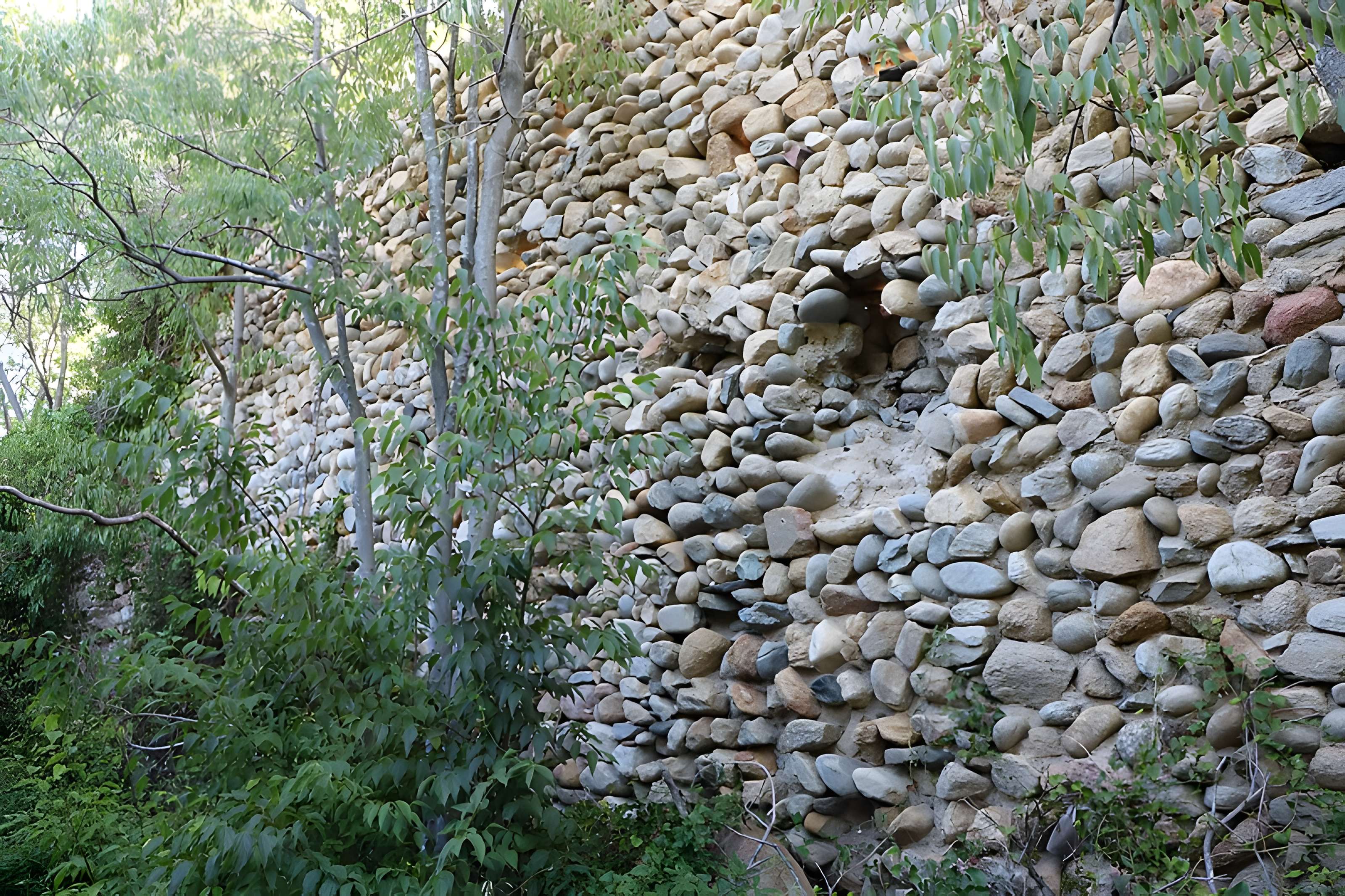Ancien monastère Saint-Clément de Régleille