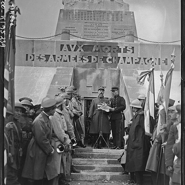 Photo de Monument « Aux Morts des Armées de Champagne » à Sainte-Marie-à-Py