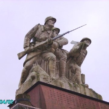Monument « Aux Morts des Armées de Champagne » à Sainte-Marie-à-Py