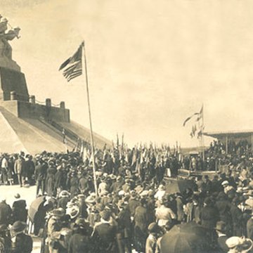 Monument « Aux Morts des Armées de Champagne » à Sainte-Marie-à-Py
