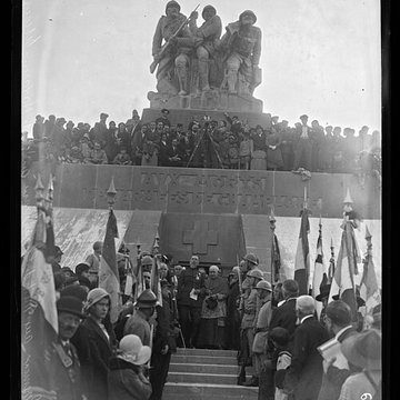 Monument « Aux Morts des Armées de Champagne » à Sainte-Marie-à-Py