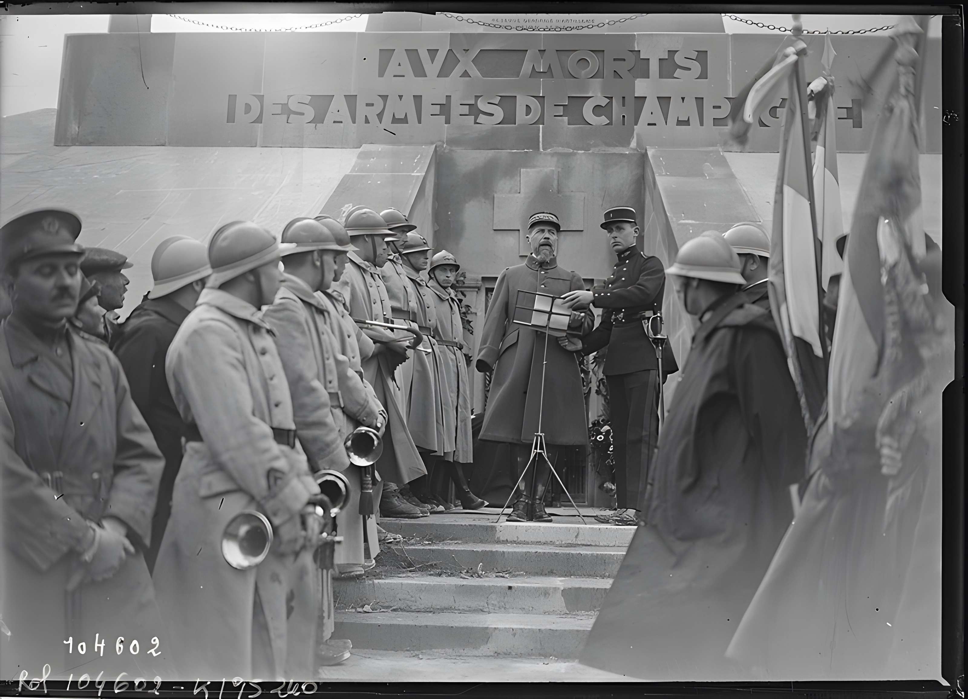 Monument « Aux Morts des Armées de Champagne » à Sainte-Marie-à-Py