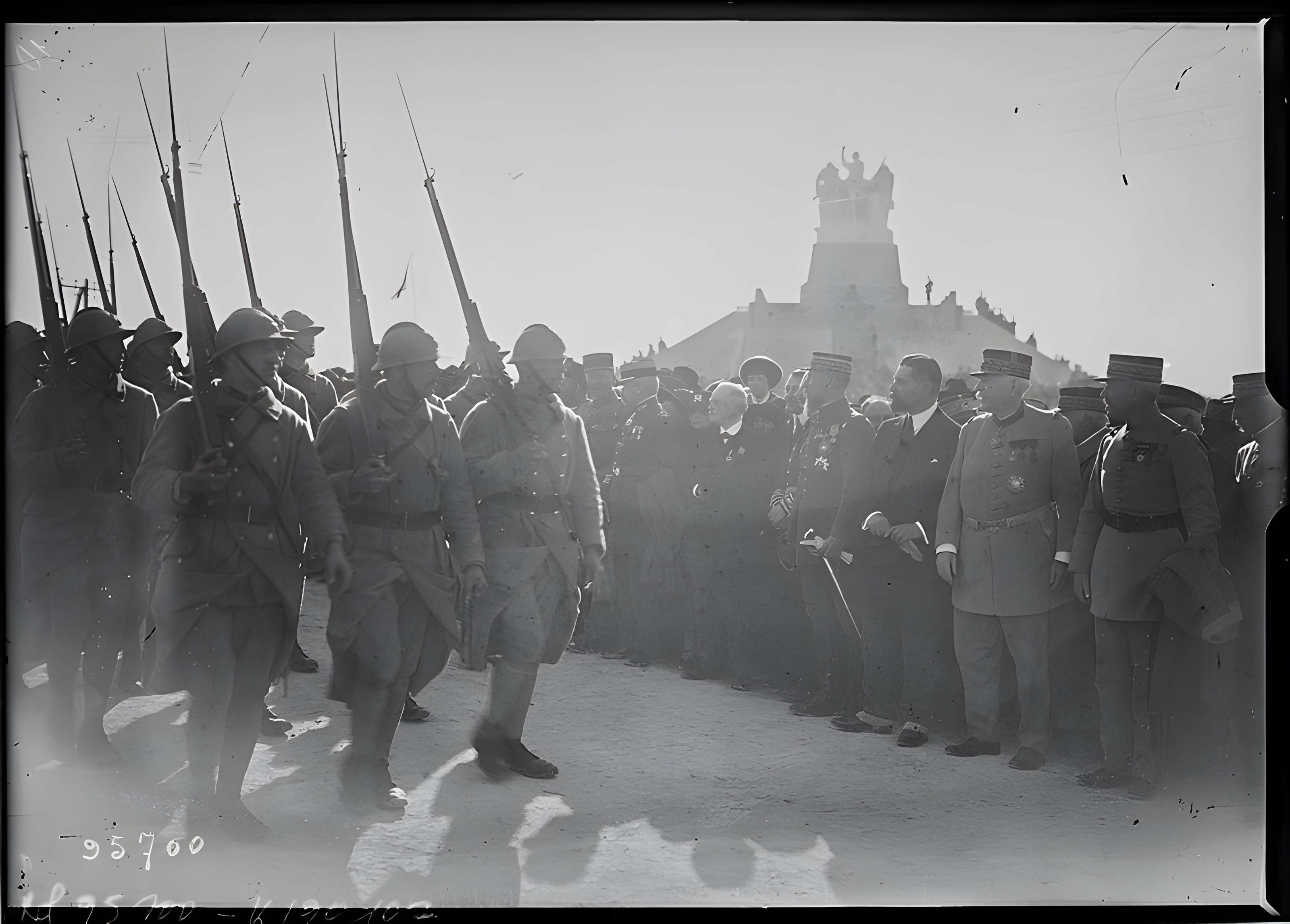 Monument « Aux Morts des Armées de Champagne » à Sainte-Marie-à-Py