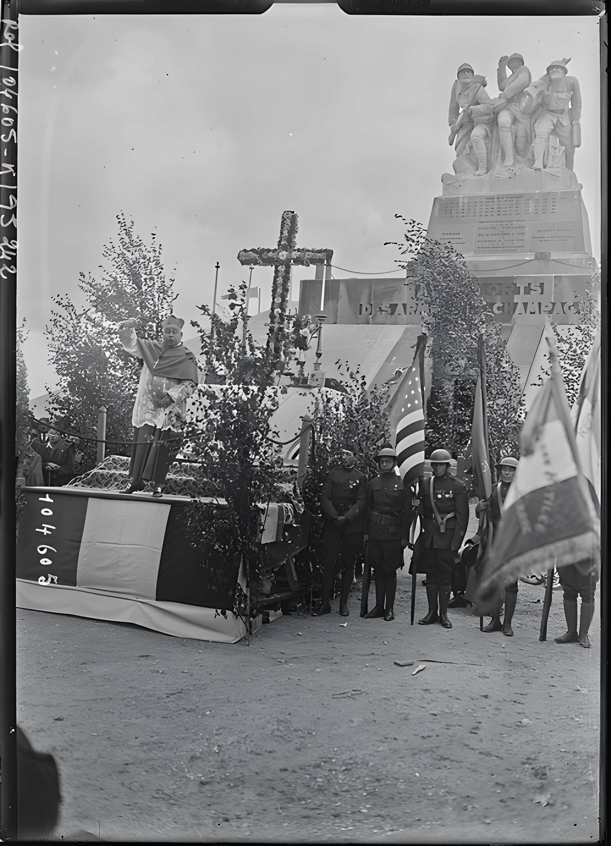 Monument « Aux Morts des Armées de Champagne » à Sainte-Marie-à-Py