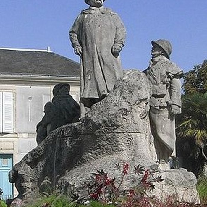 Photo de Monument à Georges Clemenceau à Sainte-Hermine