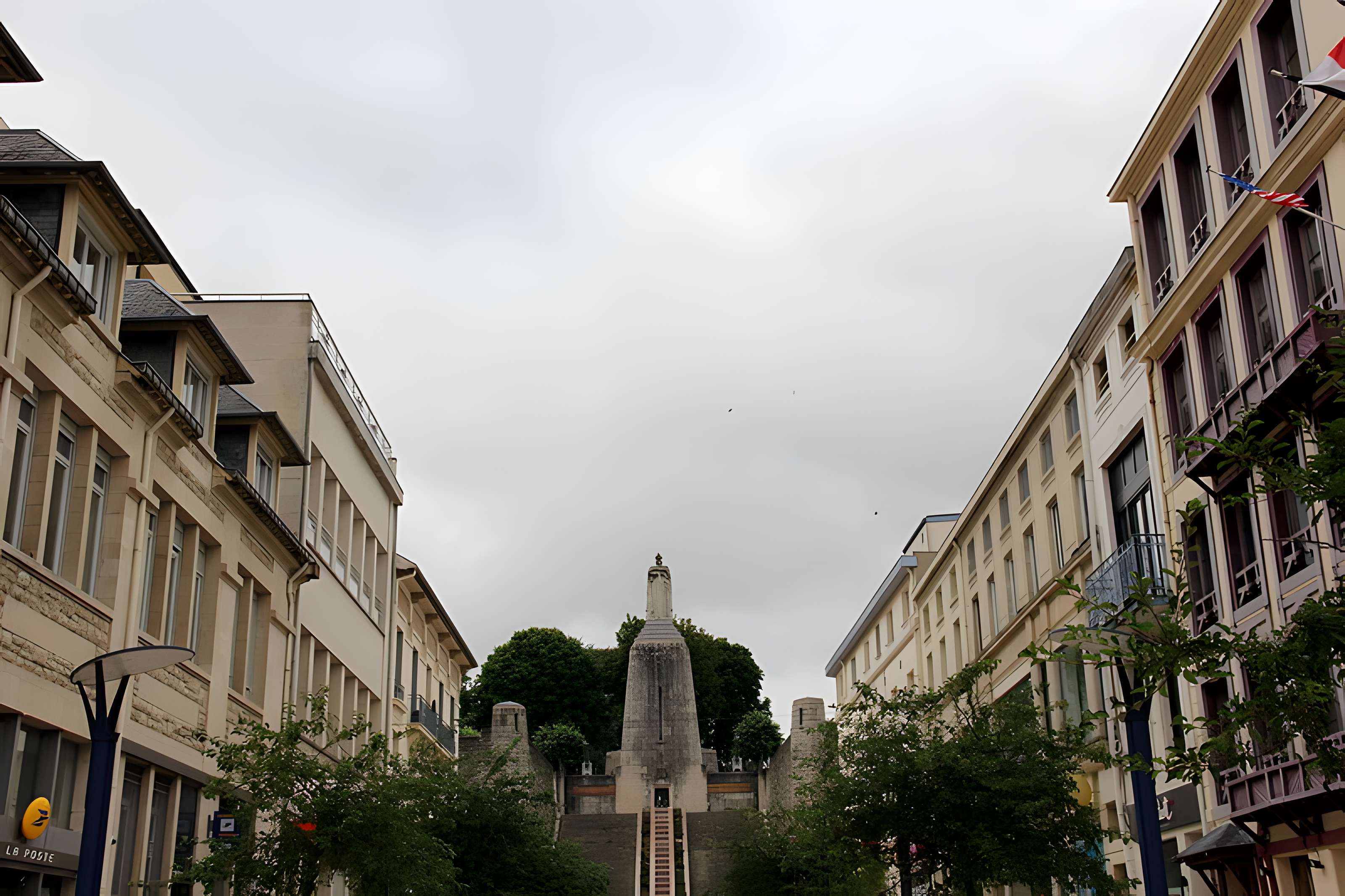 Monument à la Victoire et aux Soldats à Verdun