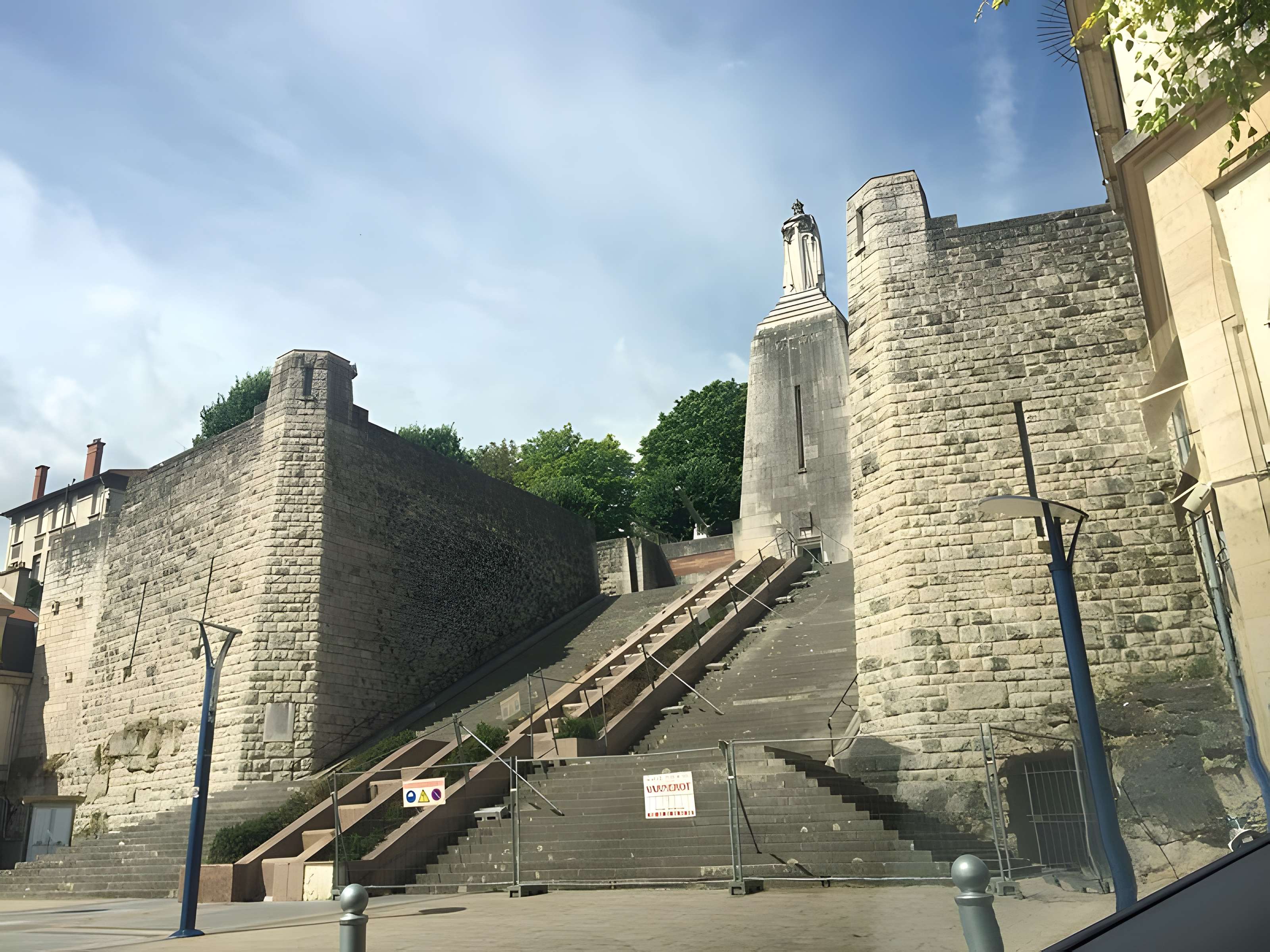Monument à la Victoire et aux Soldats à Verdun