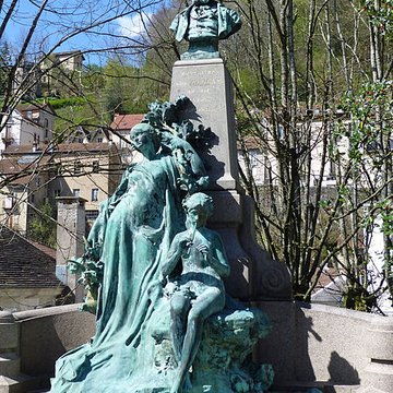 Monument au peintre Louis Français de Plombières-les-Bains
