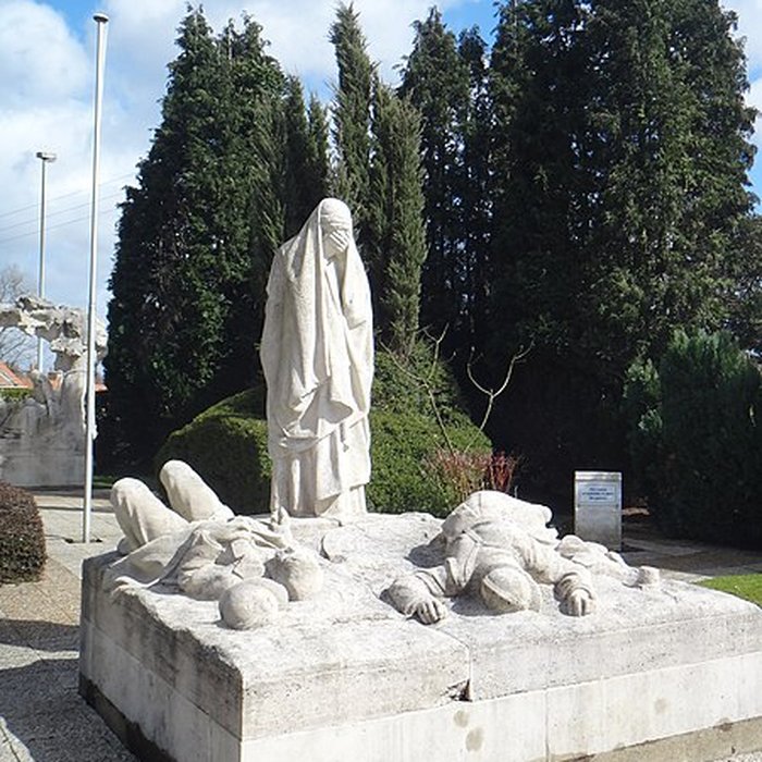 Photo de Monument aux morts de la Première Guerre mondiale à Auchel