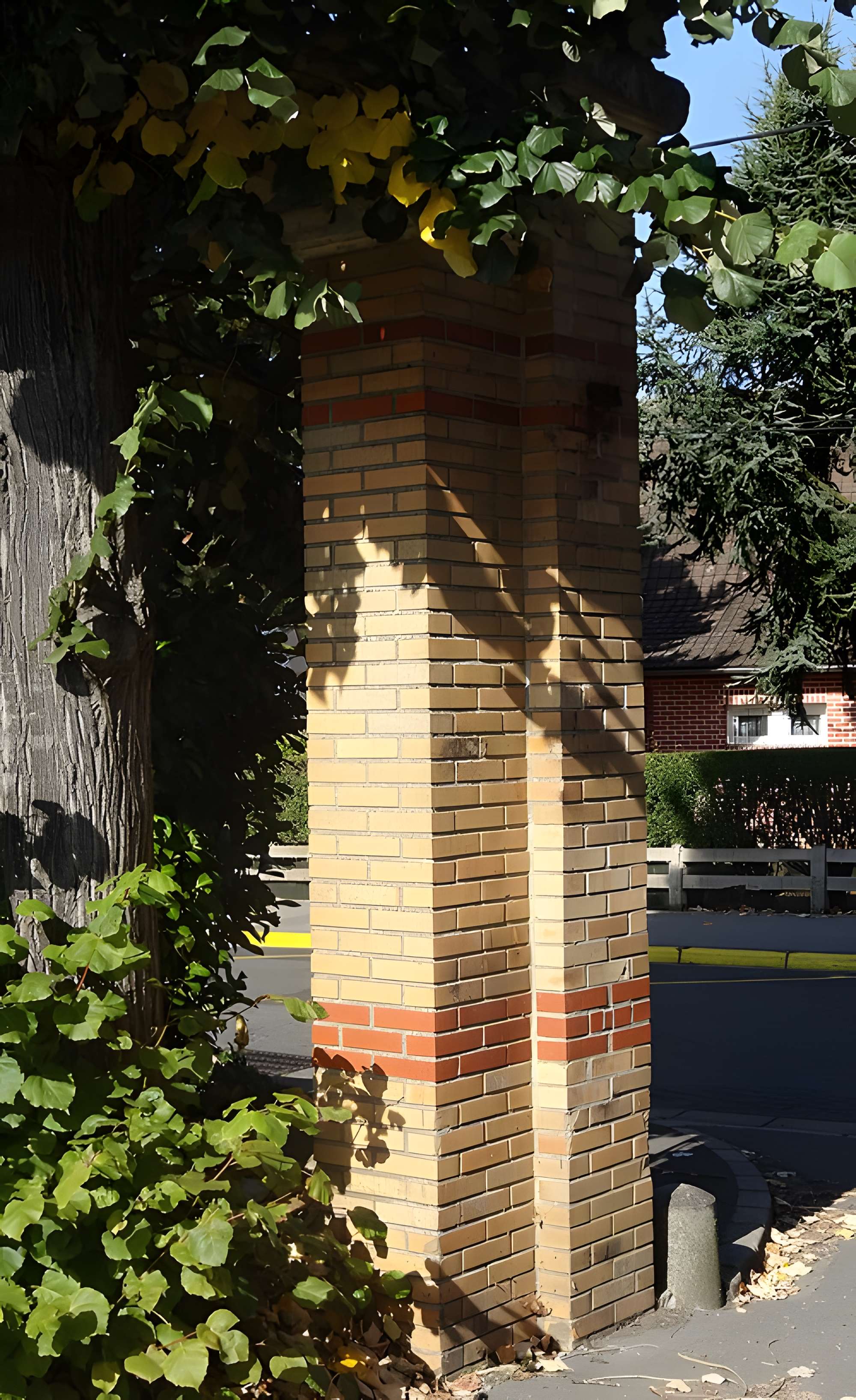 Monument aux morts des Mines de Béthune à Bully-les-Mines