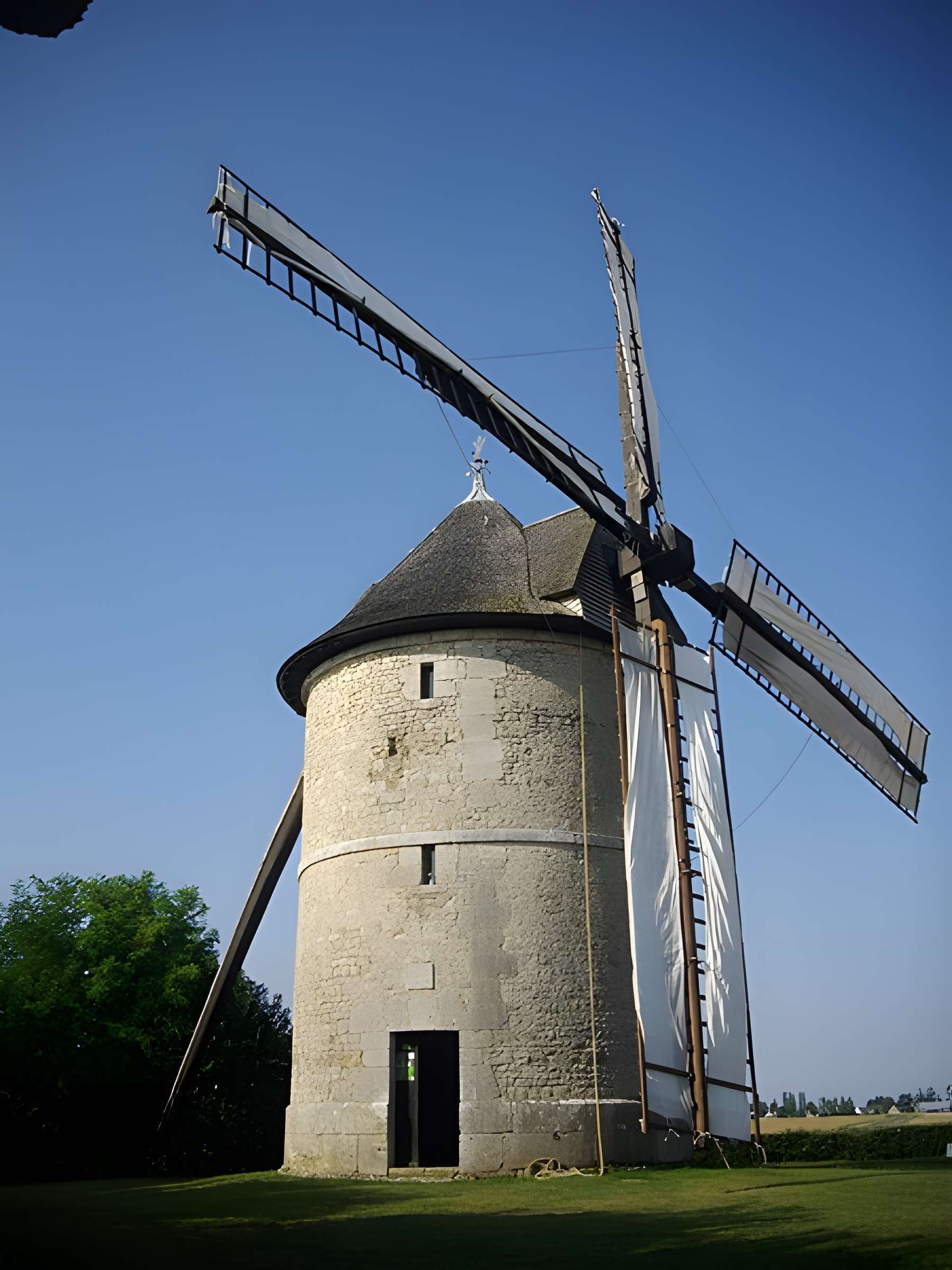 Moulin à vent de Frouville-Pensier