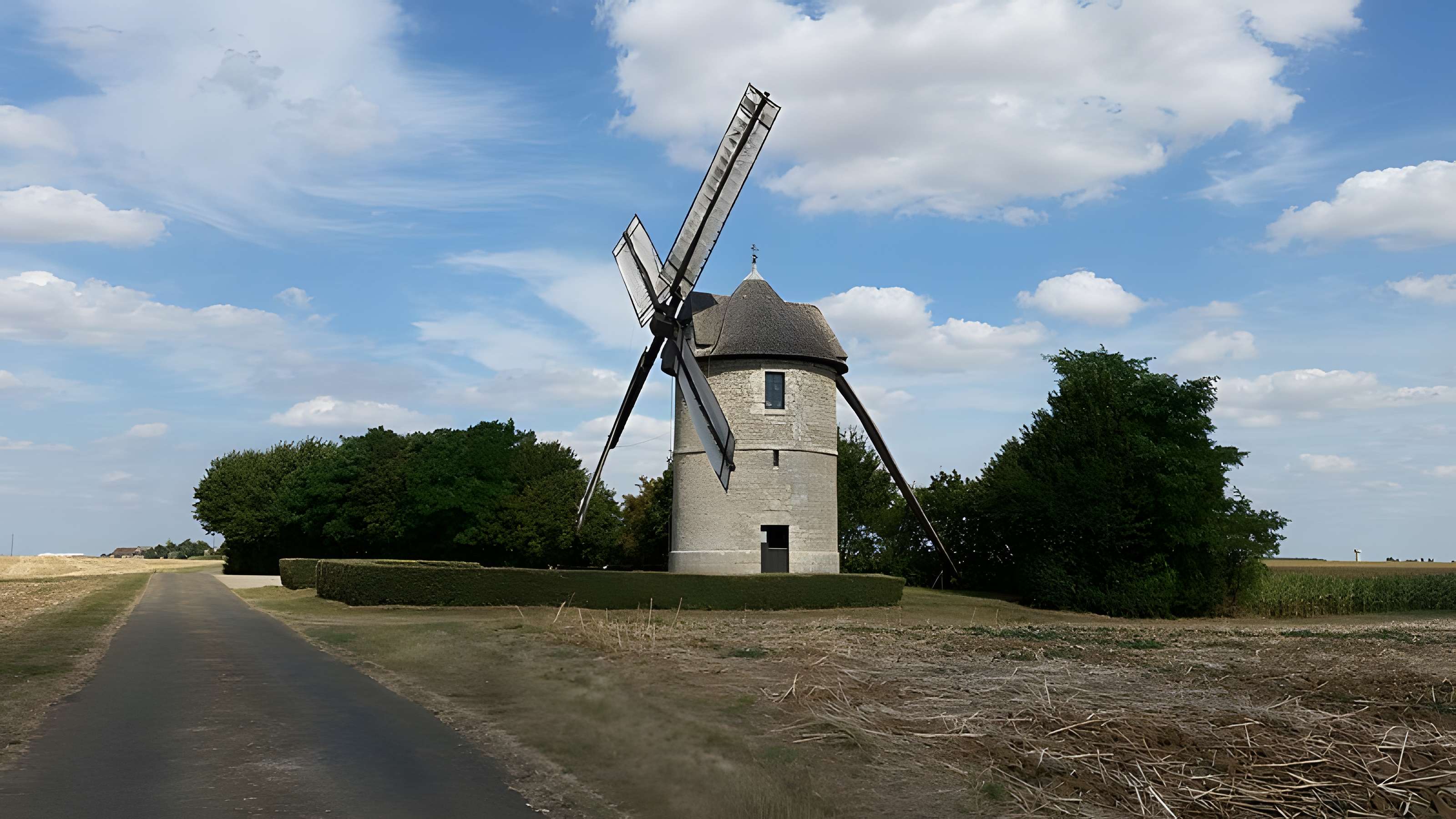Moulin à vent de Frouville-Pensier