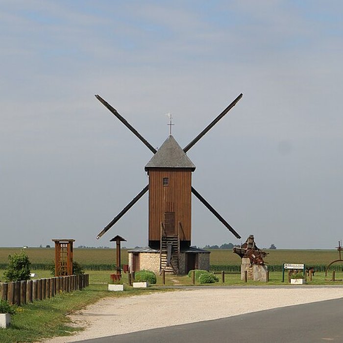 Photo de Moulin à vent du paradis à Sancheville