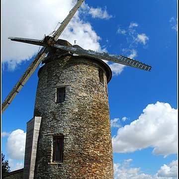 Moulin à vent du rat à Challain-la-Potherie