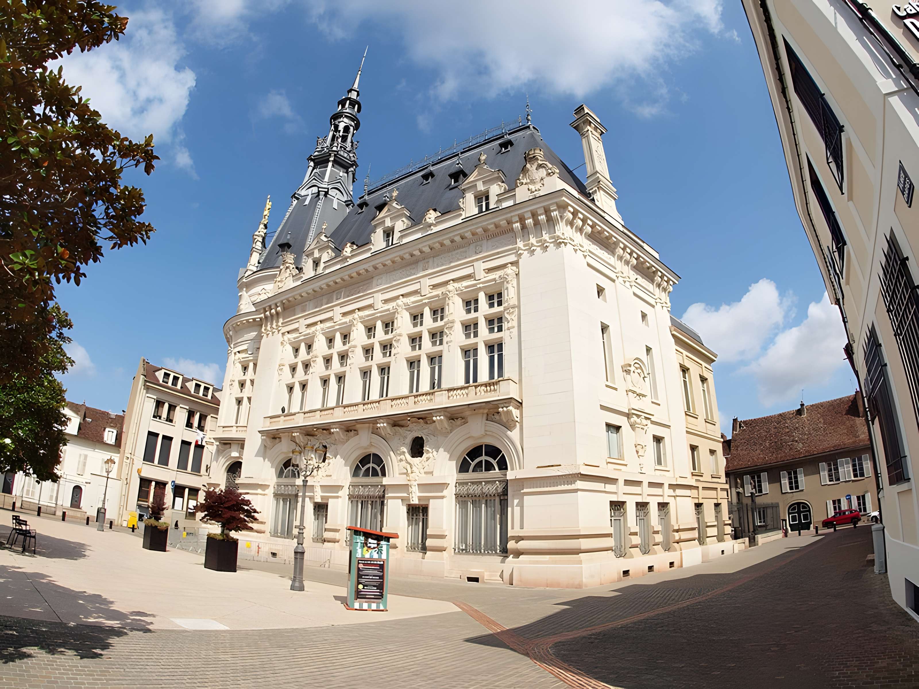 Hôtel de ville de Sens