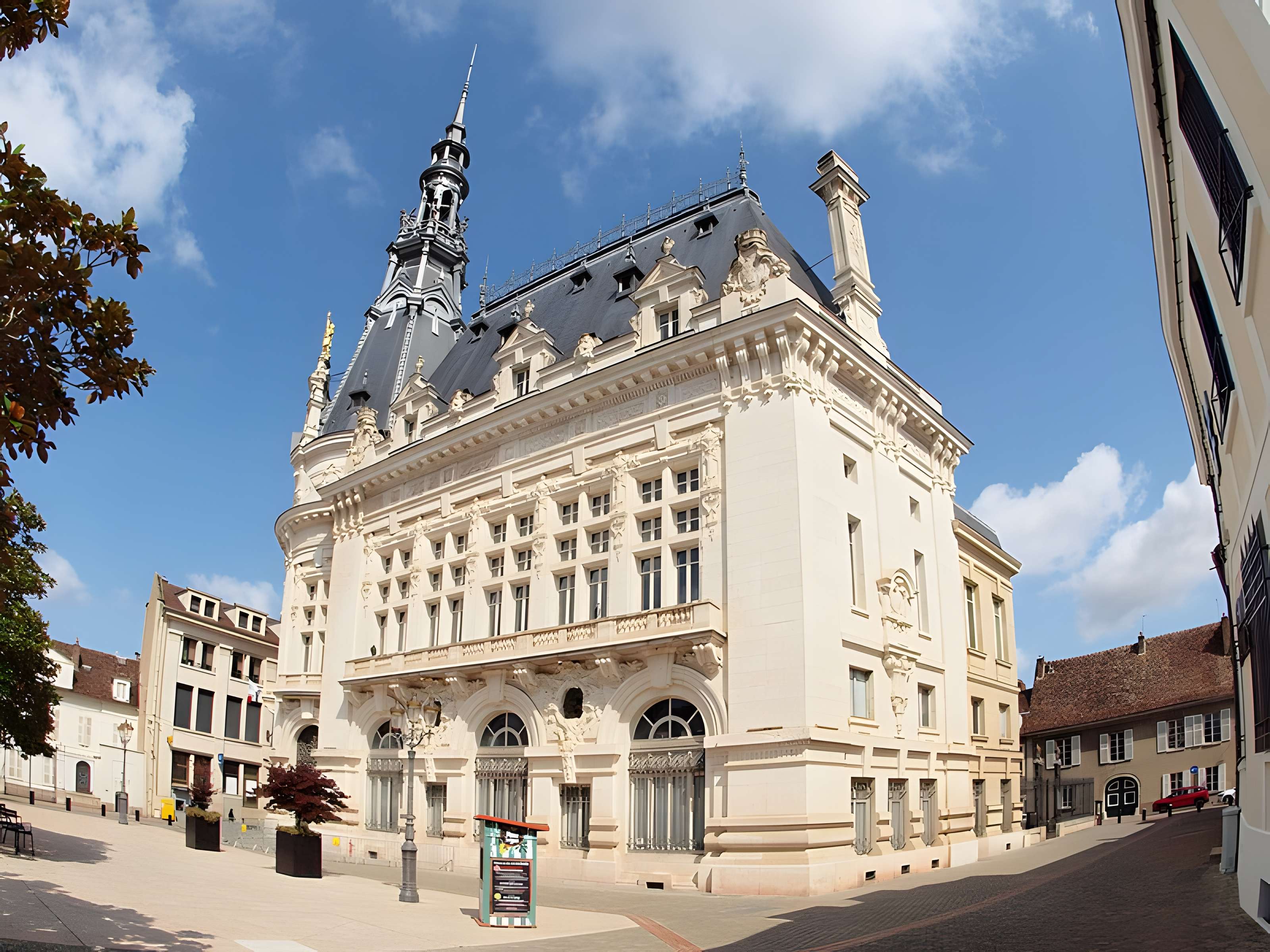 Hôtel de ville de Sens