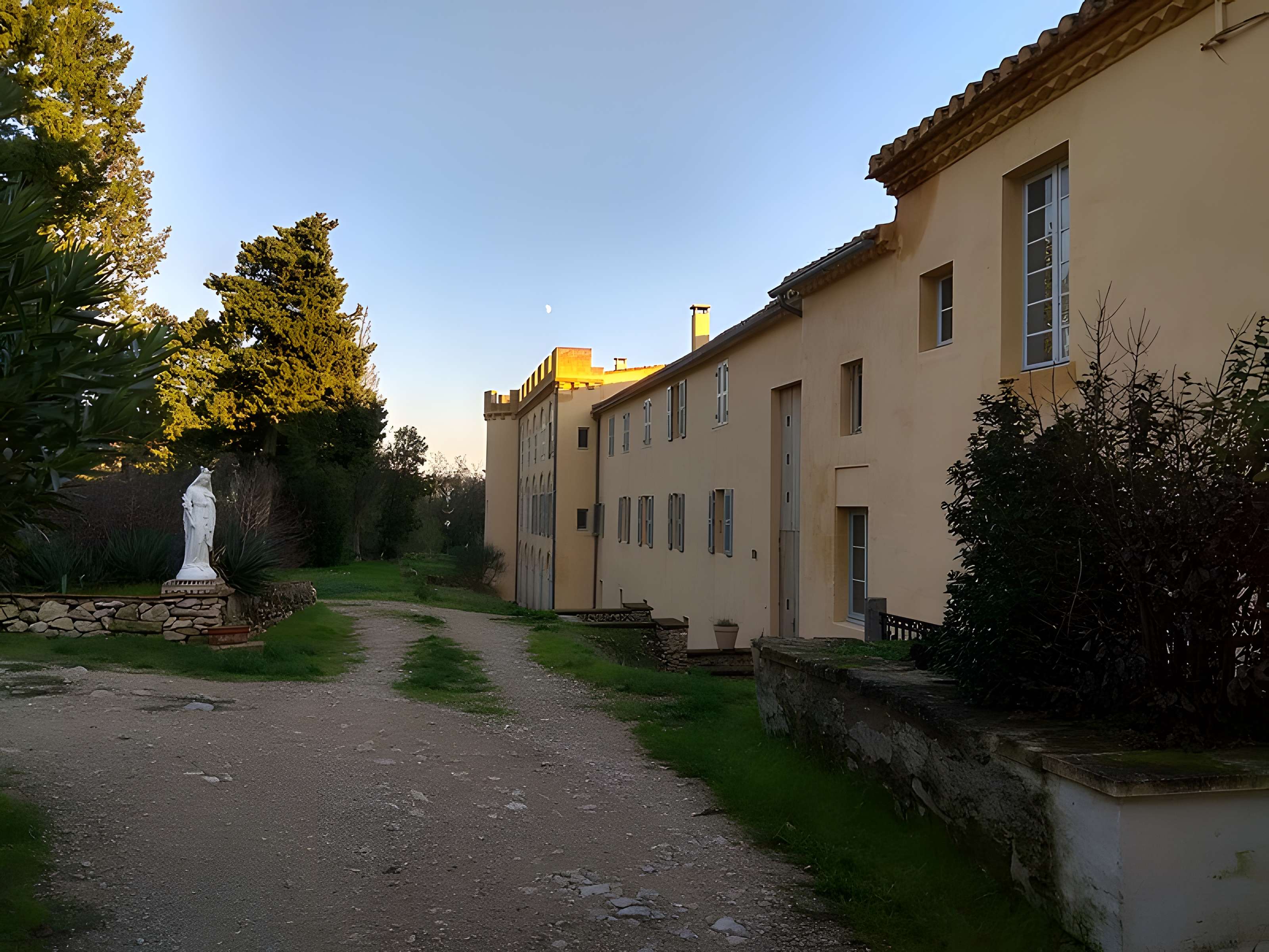 Abbaye Saint-Michel de Frigolet