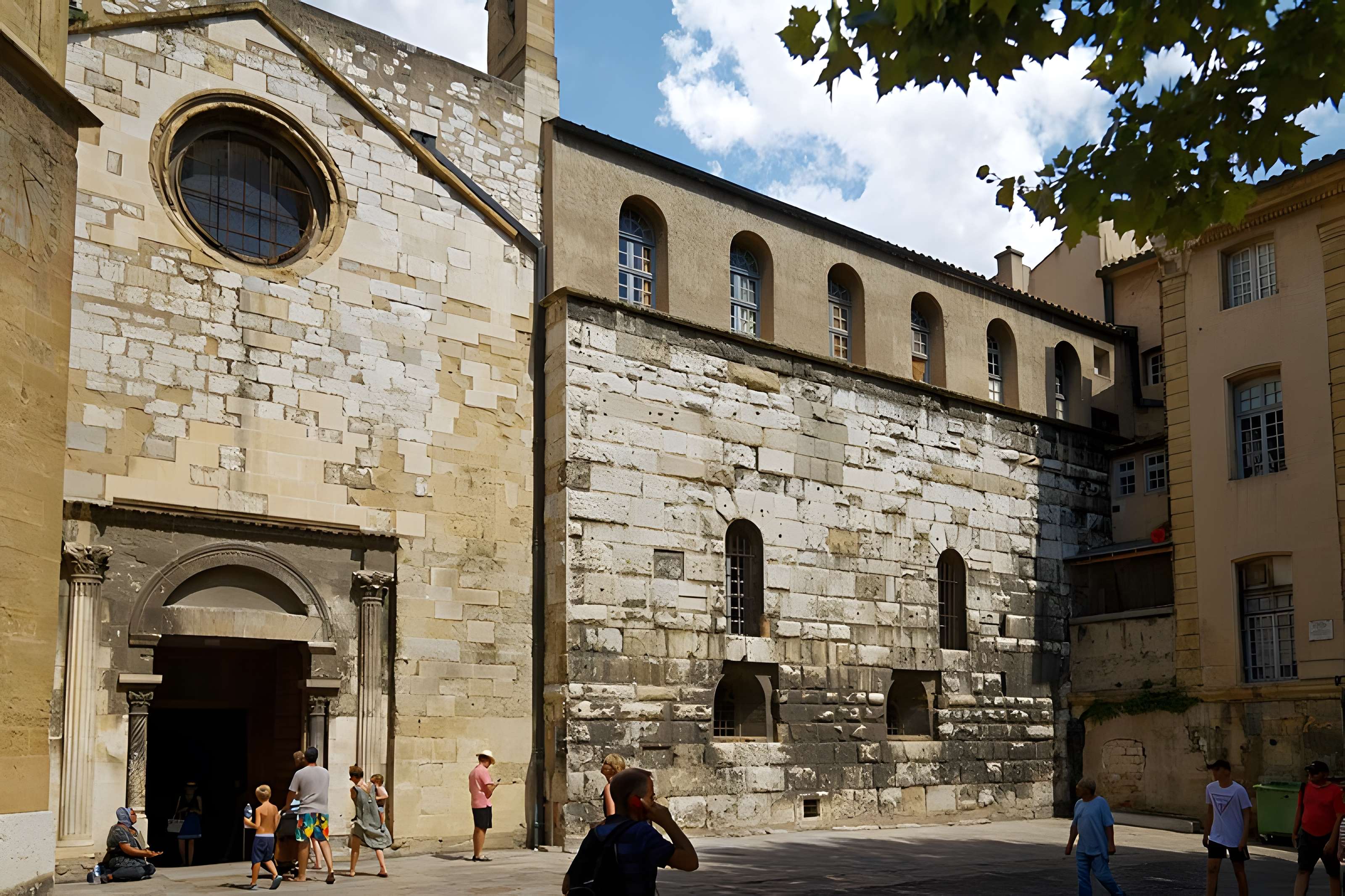 Mur romain, Rue Gaston-de-Saporta à Aix-en-Provence