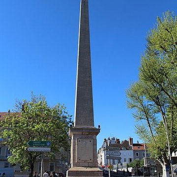 Obélisque commémoratif de Chalon-sur-Saône