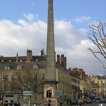 Obélisque commémoratif de Chalon-sur-Saône