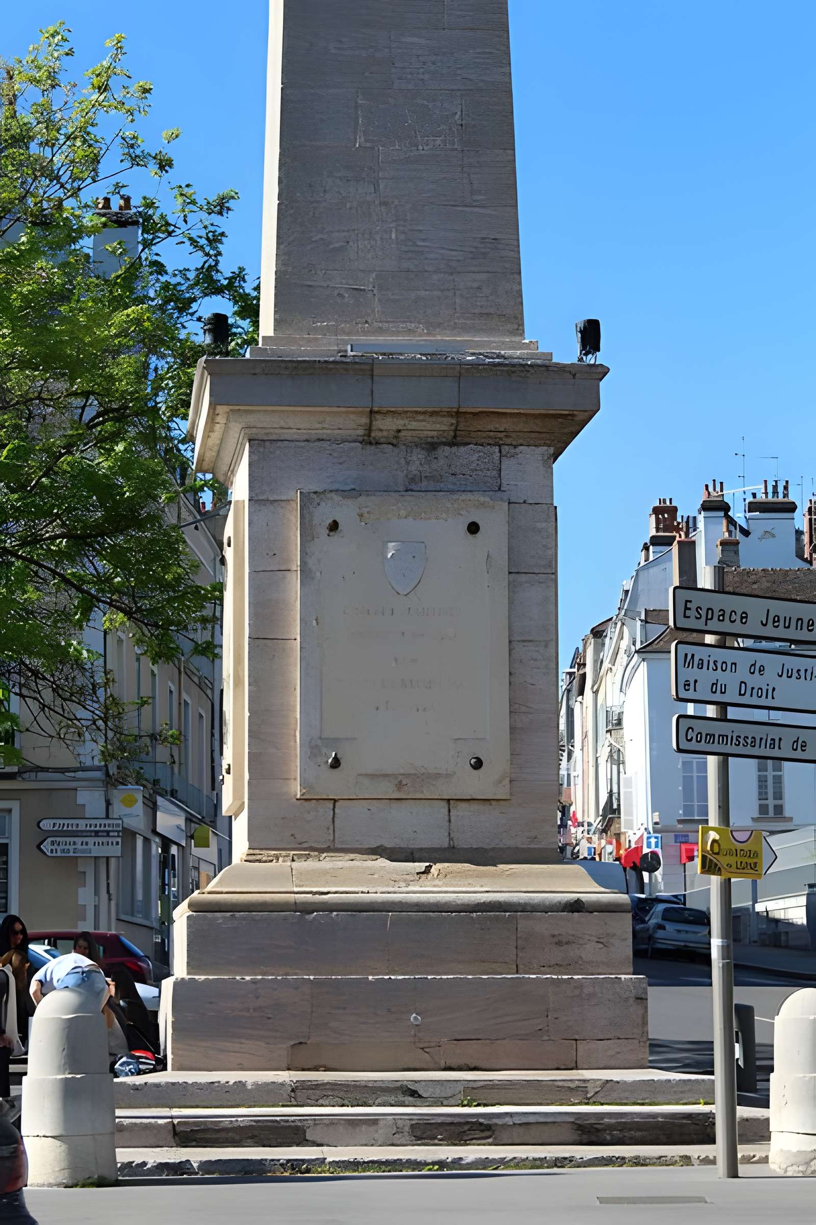 Obélisque commémoratif de Chalon-sur-Saône