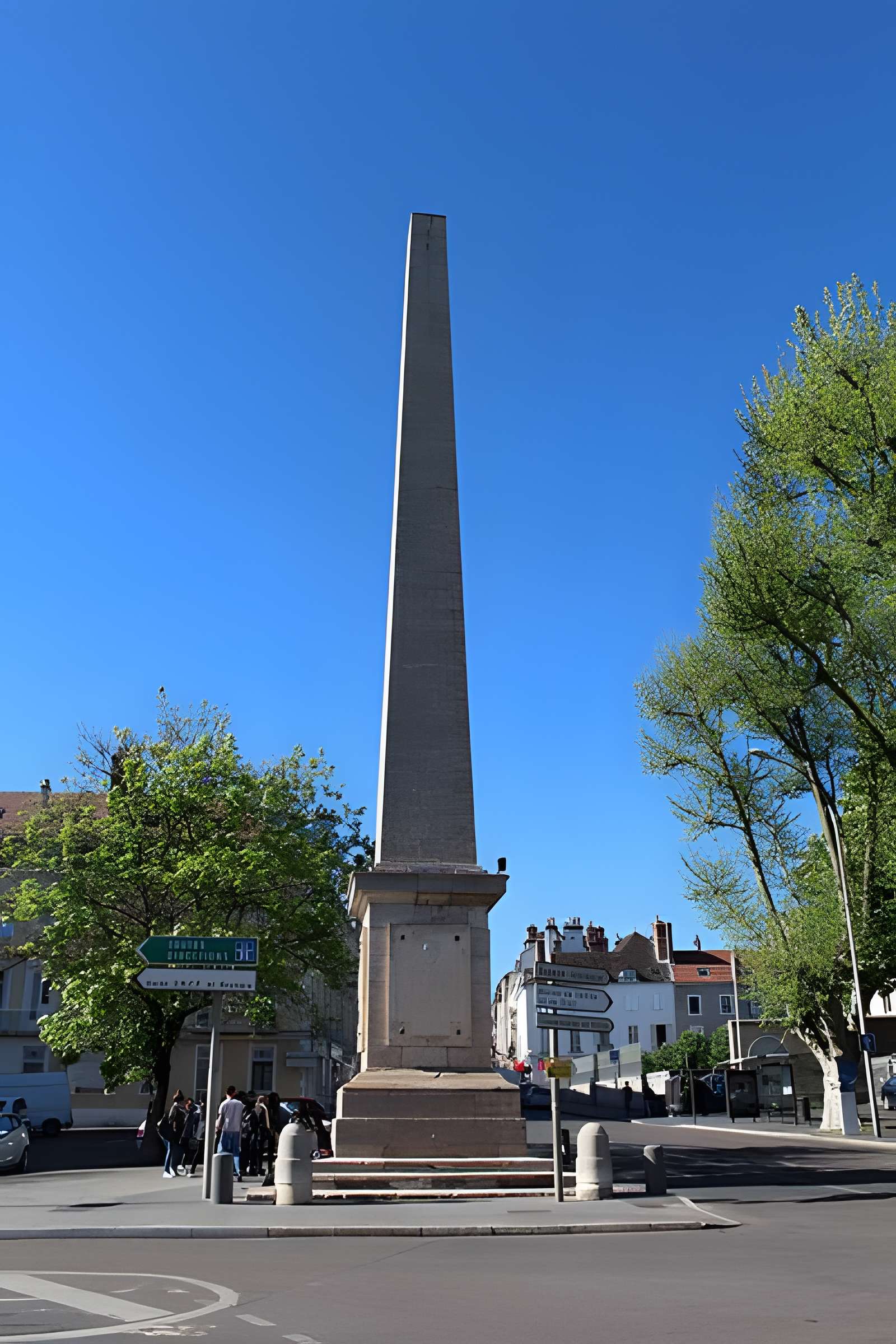 Obélisque commémoratif de Chalon-sur-Saône