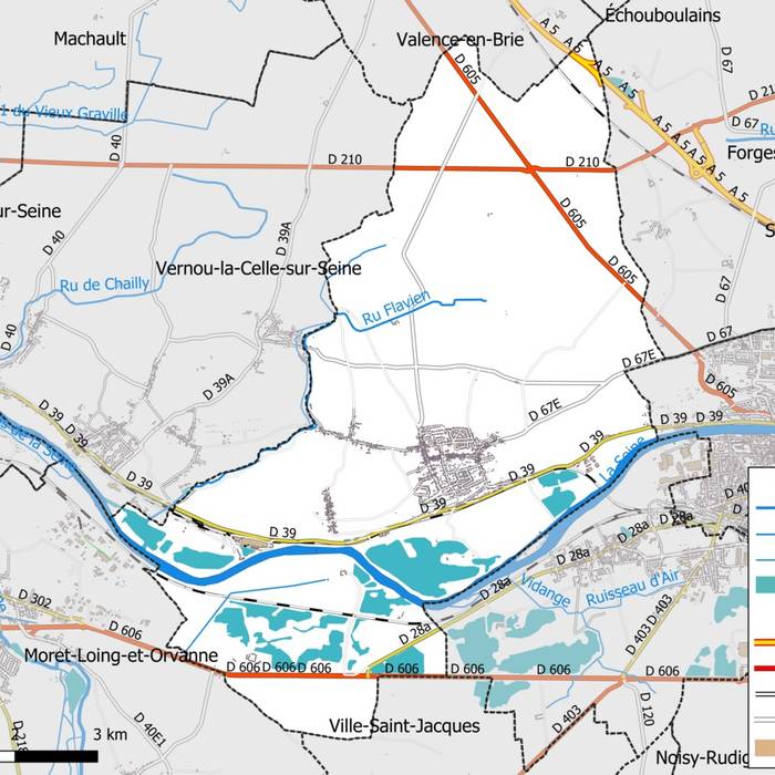 Photo de Colonne érigée en souvenir de la première rencontre de Louis XV et Marie Leczinska le 4 septembre 1725