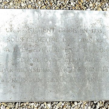 Obélisque de Villeneuve-le-Comte