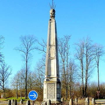 Obélisque de Villeneuve-le-Comte