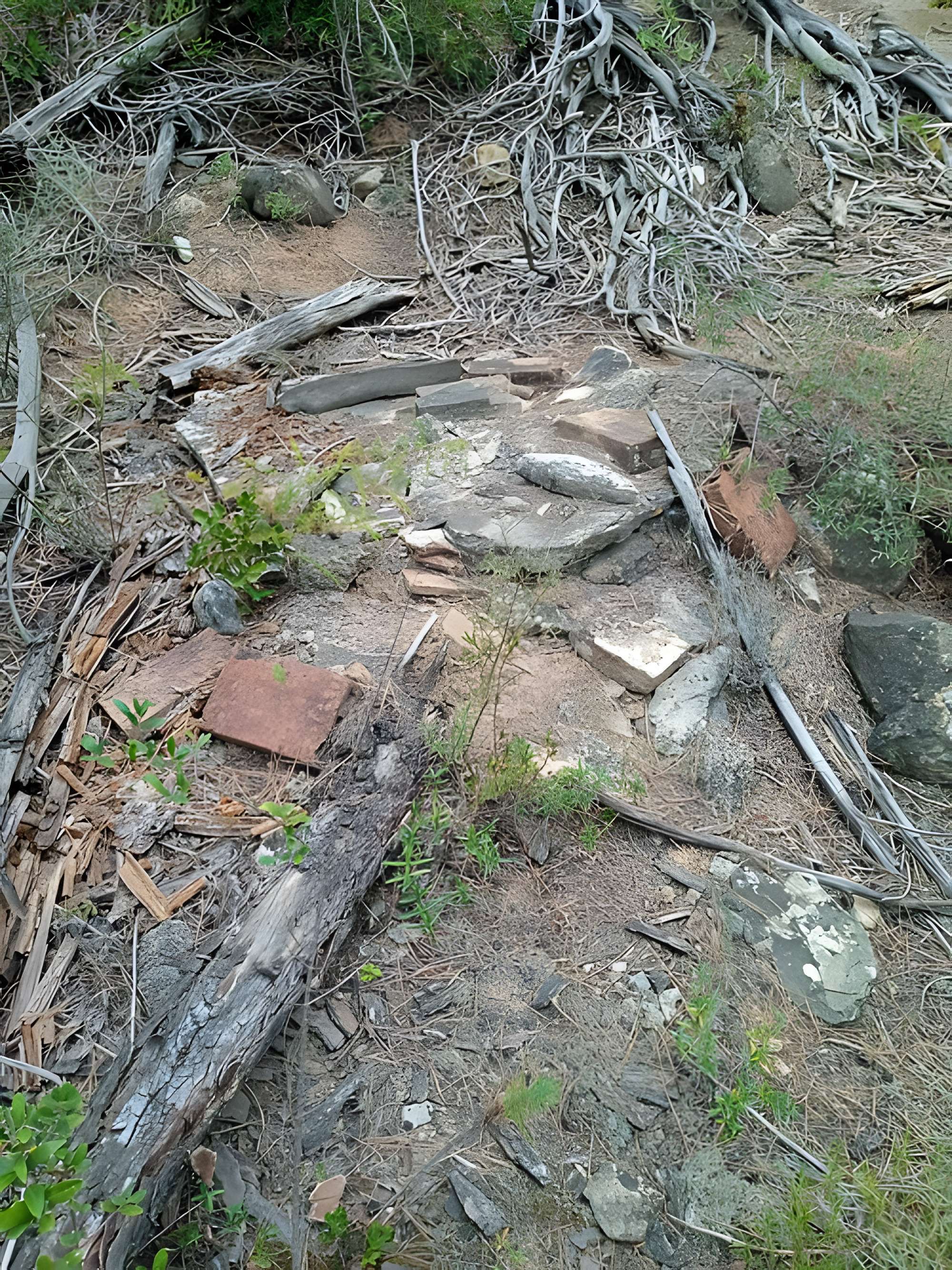 Vestiges de l'oppidum de Cayla